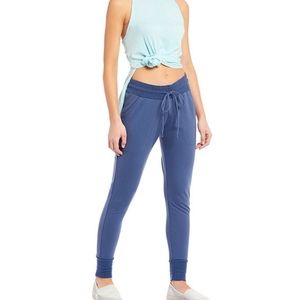 Free People Pants & Jumpsuits - FP Free People Movement Sunny Skinny Sweat Pants Free People Pants & Jumpsuits - FP Free People Movement Sunny Skinny Sweat Pants